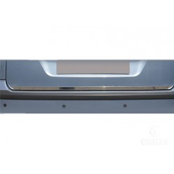 Baguette moulure chrome coffre Ford FOCUS II Facelift