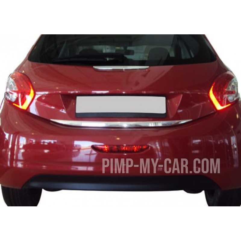 Baguette moulure chrome coffre Peugeot 208